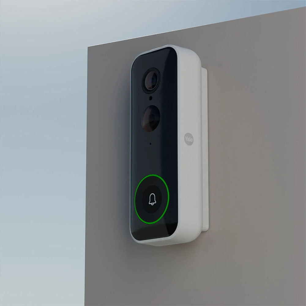 Yale Slimme videodeurbel SV-VDB-1A-W2 geplaatst onder een hoek